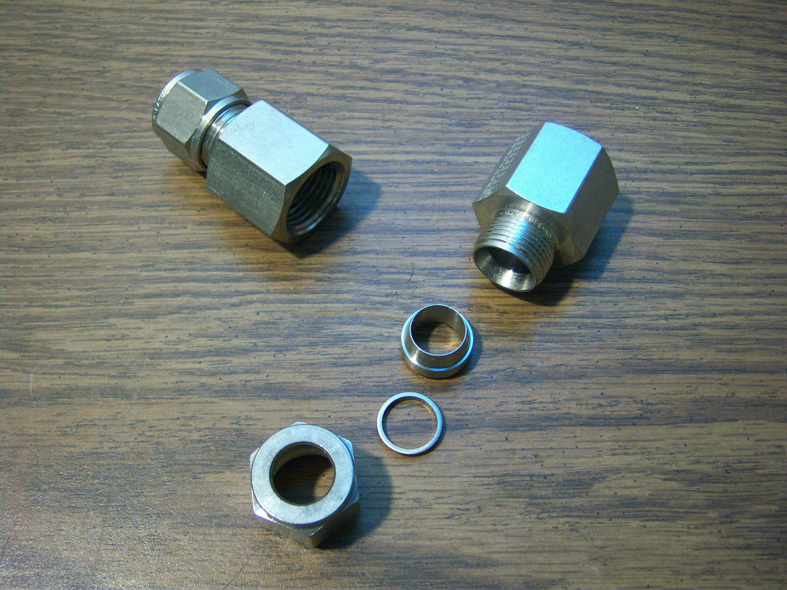TWO NEW HOKE GYROLOK DOUBLE FLANGE S/S CONNECTOR 1/2\ TWO NEW HOKE GYROLOK DOUBLE FLANGE S/S CONNECTOR 1/2\