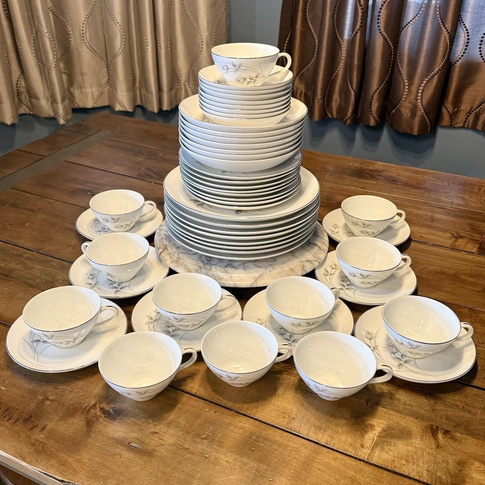 70pc VTG Harmony House ROSE 3504 Fine China Dish Set