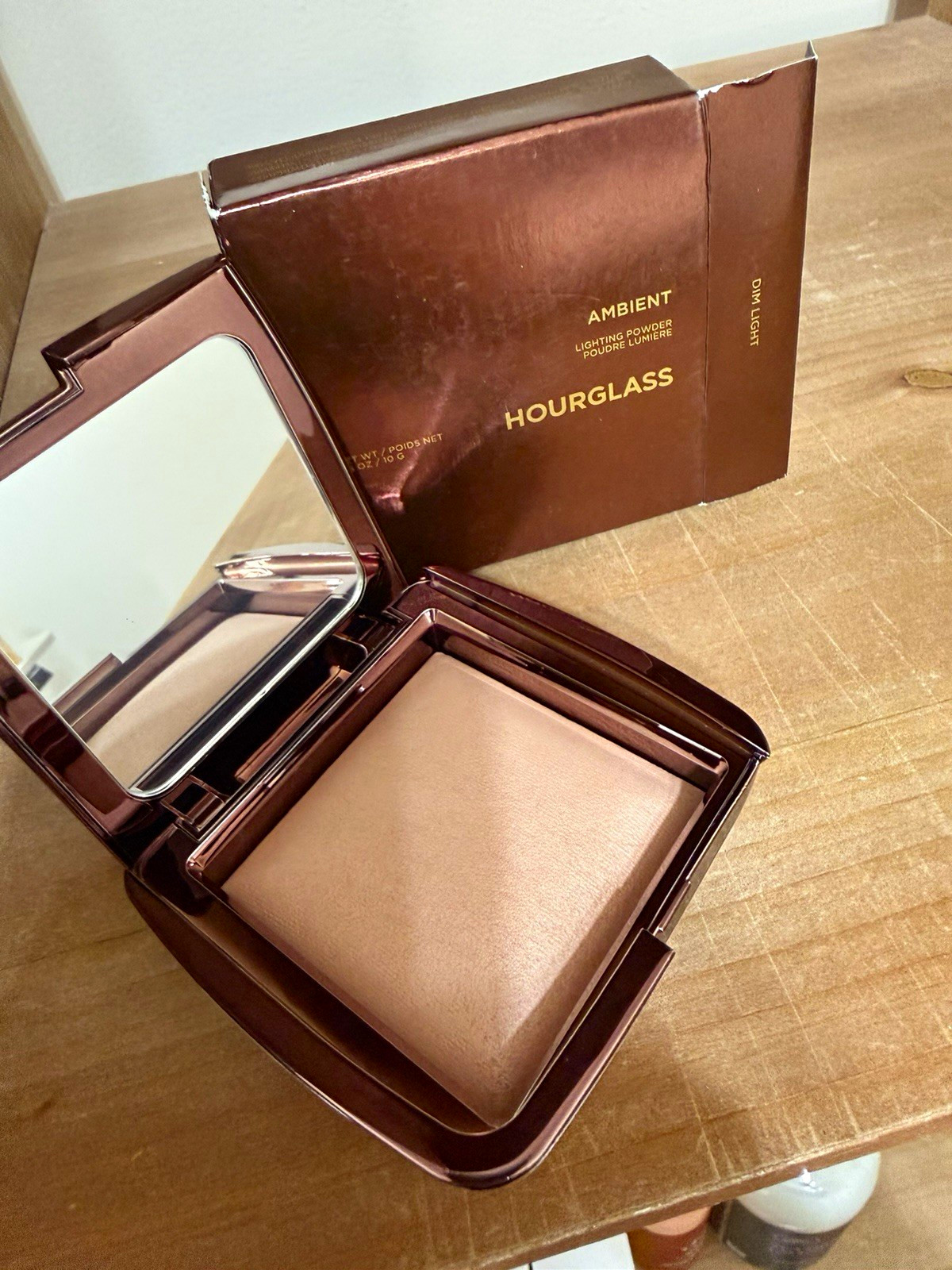Hourglass Ambient Lighting Powder Dim Light Pressed Powder