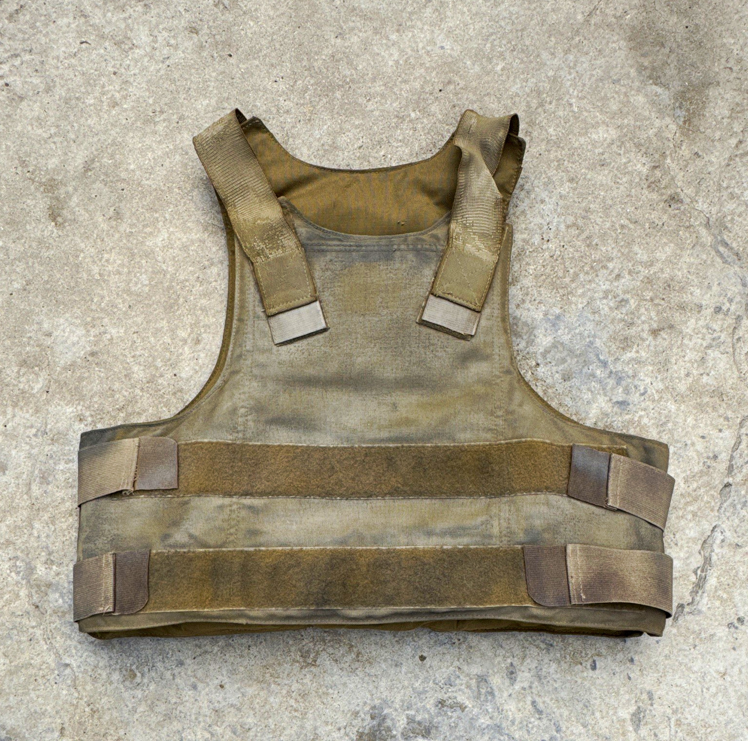 MSA Paraclete Tan Medium Body Armor Vest MSA Paraclete Tan Medium Body Armor Vest