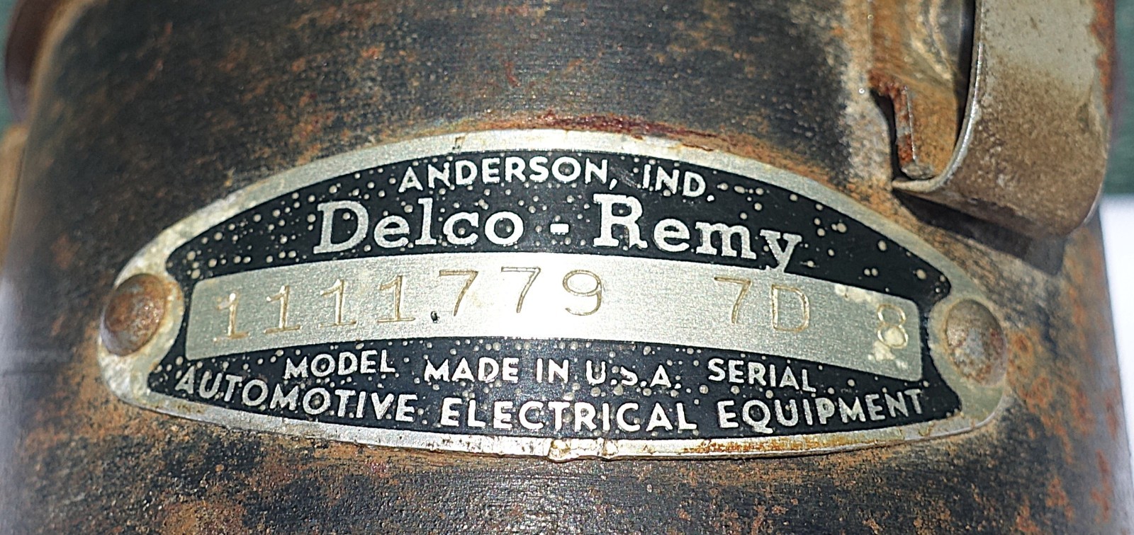 Delco Remy Distributor  1111779  7D