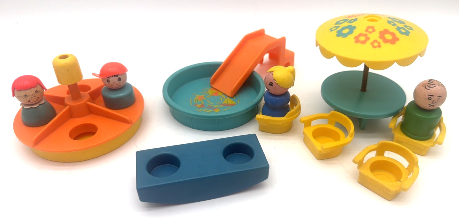Vintage 1972 Little People Play Family Outsid Set #726 All-wood Figures + extras Vintage 1972 Little People Play Family Outsid Set #726 All-wood Figures + extras