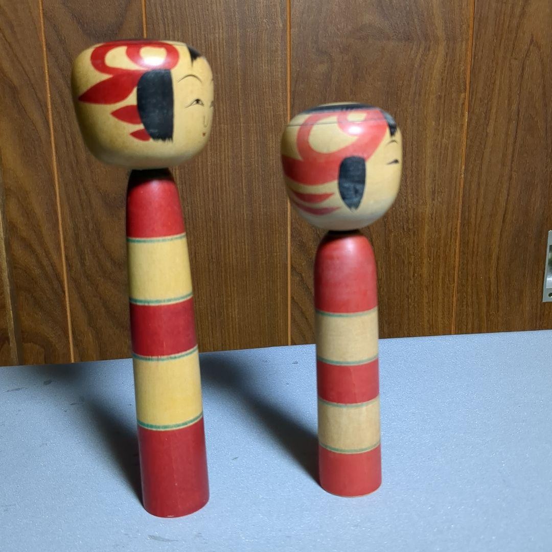Kokeshi Doll Traditional Japanese s Set of 2 Handpainted Wood 21cm & 18cm Used