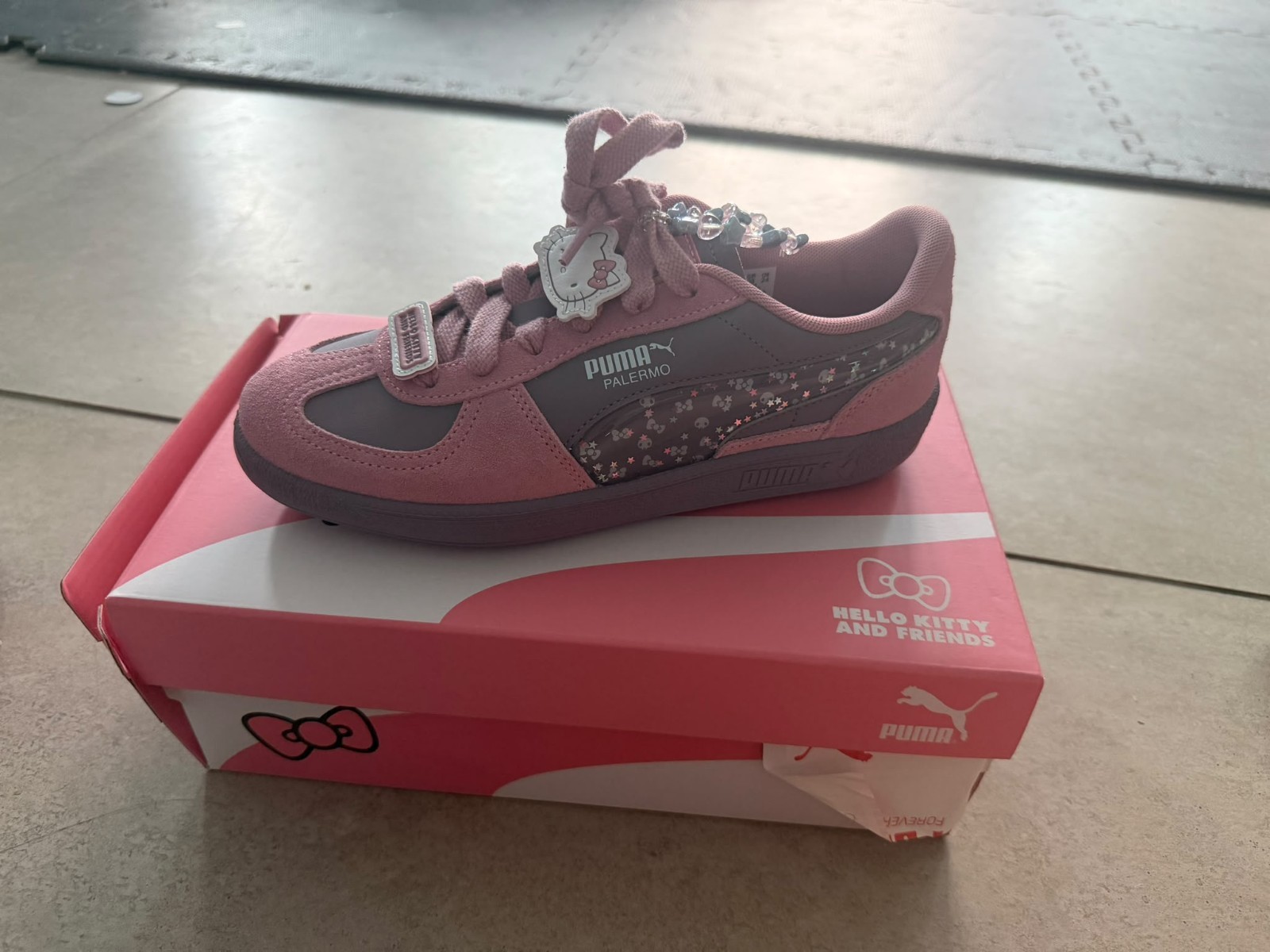 PUMA Palermo x Hello Kitty and Friends Pink Gray Sneakers Women’s Size 6 PUMA Palermo x Hello Kitty and Friends Pink Gray Sneakers Women’s Size 6