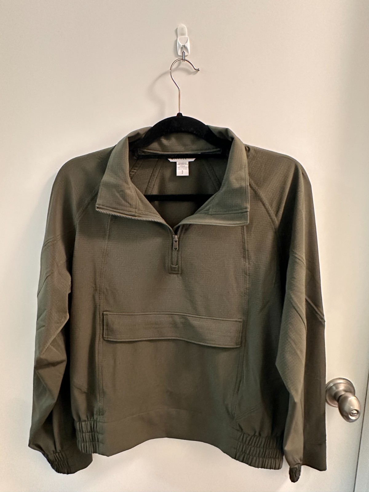 NWT Athleta Boundless Popover Acacia Olive Green Size S Ripstop Pullover $129 NWT Athleta Boundless Popover Acacia Olive Green Size S Ripstop Pullover $129