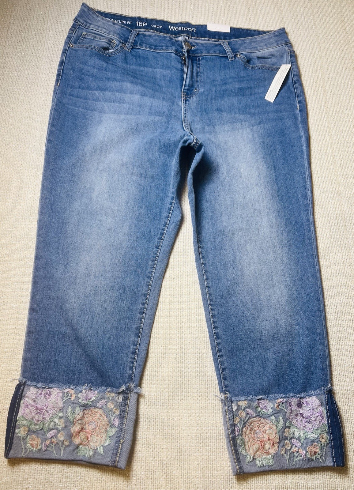 NWT Westport Signature Fit Denim Blue Jeans 16P Mid Rise Crop Embroidered Cuffs NWT Westport Signature Fit Denim Blue Jeans 16P Mid Rise Crop Embroidered Cuffs