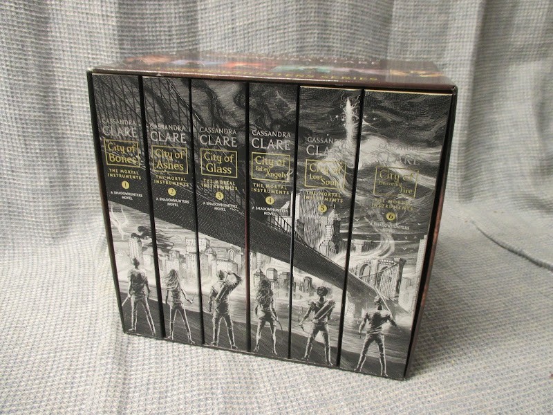 The Mortal Instruments Shadowhunters Collection Cassandra Clare 6 Book Box Set