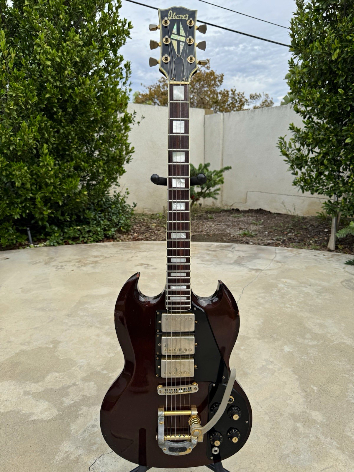 Ibanez SG 2383 model. (1971-74) Super rare w/Hard Case Ibanez SG 2383 model. (1971-74) Super rare w/Hard Case