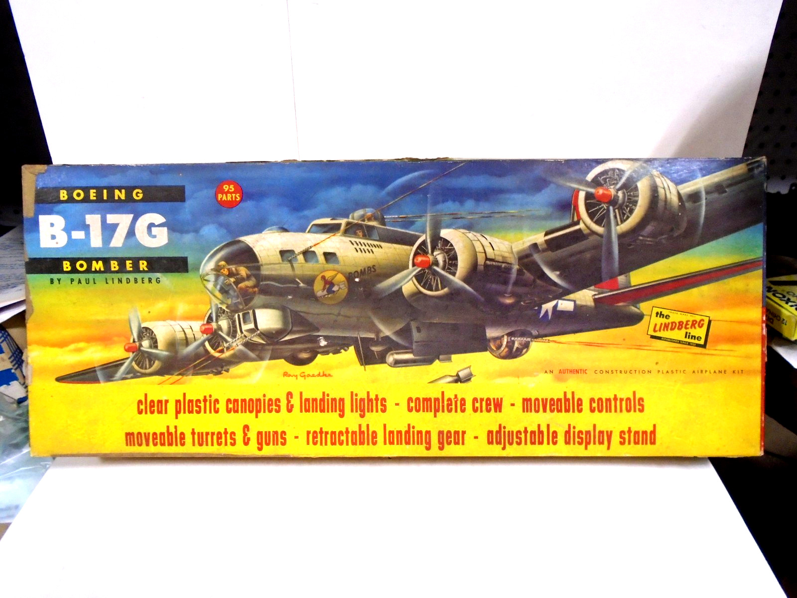 VINTAGE LINDBERG B-17G EMPTY BOX - NEAT BOX ART FROM EARLY 1950\'S VINTAGE LINDBERG B-17G EMPTY BOX - NEAT BOX ART FROM EARLY 1950\'S