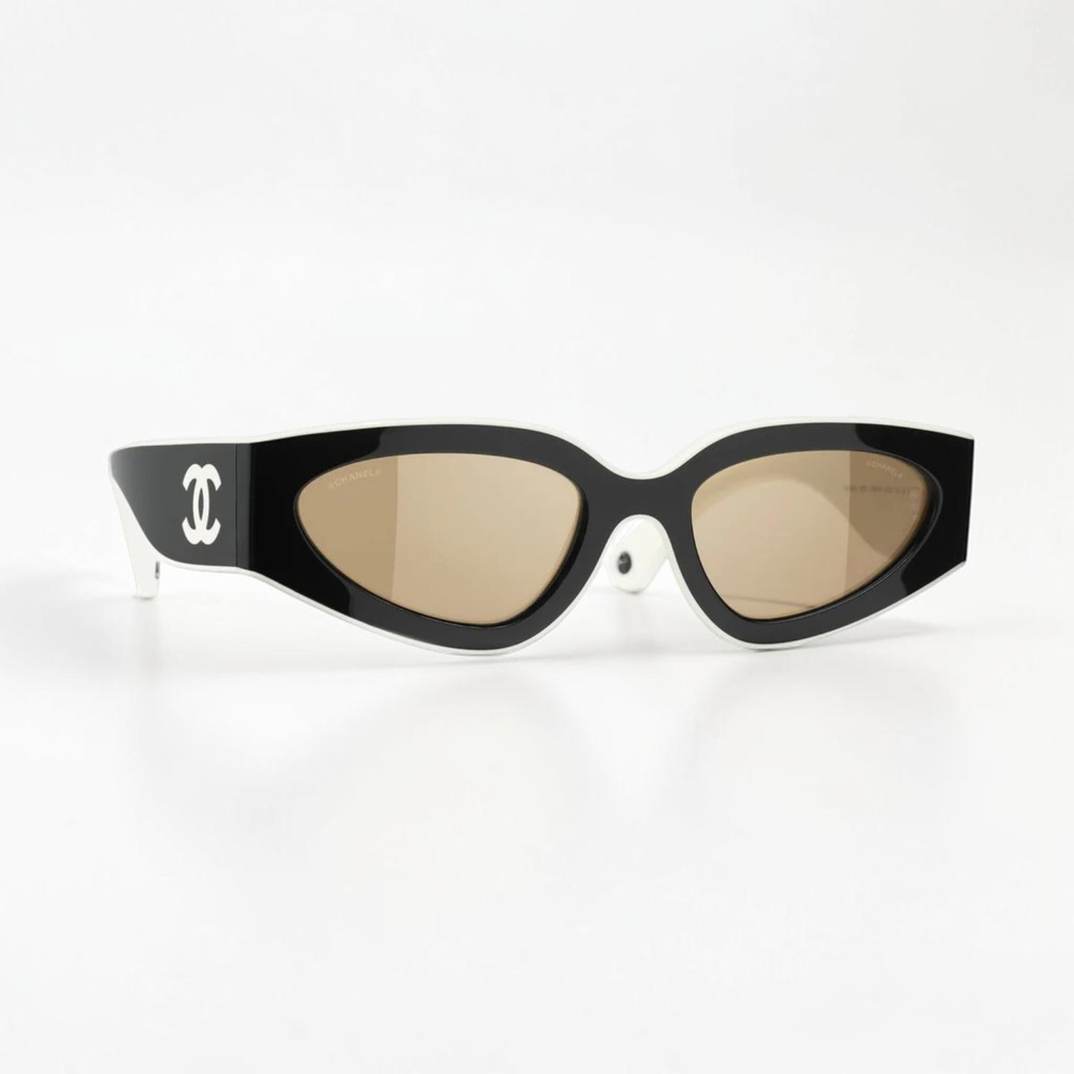 Chanel CH6056 54mm Cat Eye Sunglasses in Black and White with Beige Lenses Chanel CH6056 54mm Cat Eye Sunglasses in Black and White with Beige Lenses