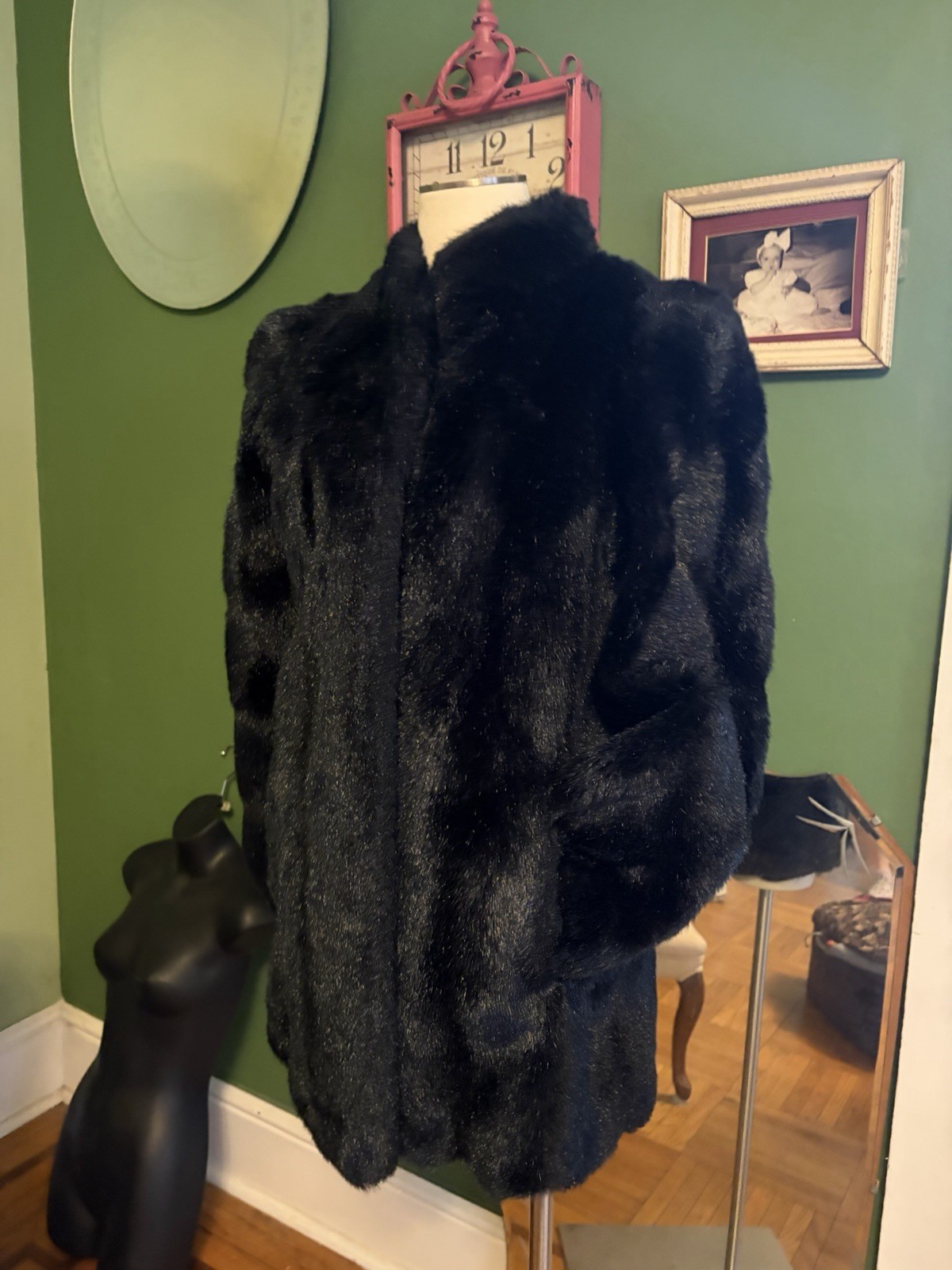 Vintage 90s 80s Jordache Black Faux Fur Coat USA Made Vtg Size 12 ~ 40” Bust S/M Vintage 90s 80s Jordache Black Faux Fur Coat USA Made Vtg Size 12 ~ 40” Bust S/M
