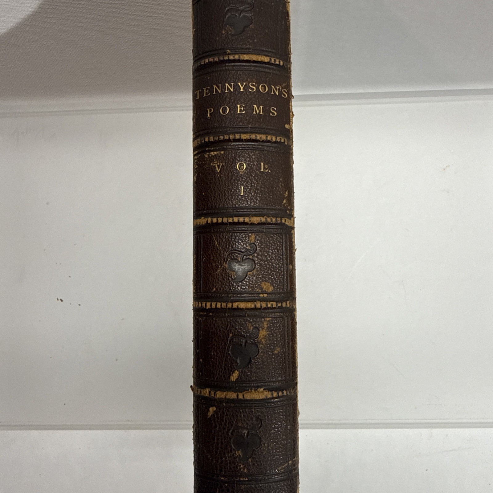 TENNYSON\'S POEMS HARDCOVER ANTIQUARIAN ILLUSTRATED POETRY 1865 INSCRIBED TENNYSON\'S POEMS HARDCOVER ANTIQUARIAN ILLUSTRATED POETRY 1865 INSCRIBED