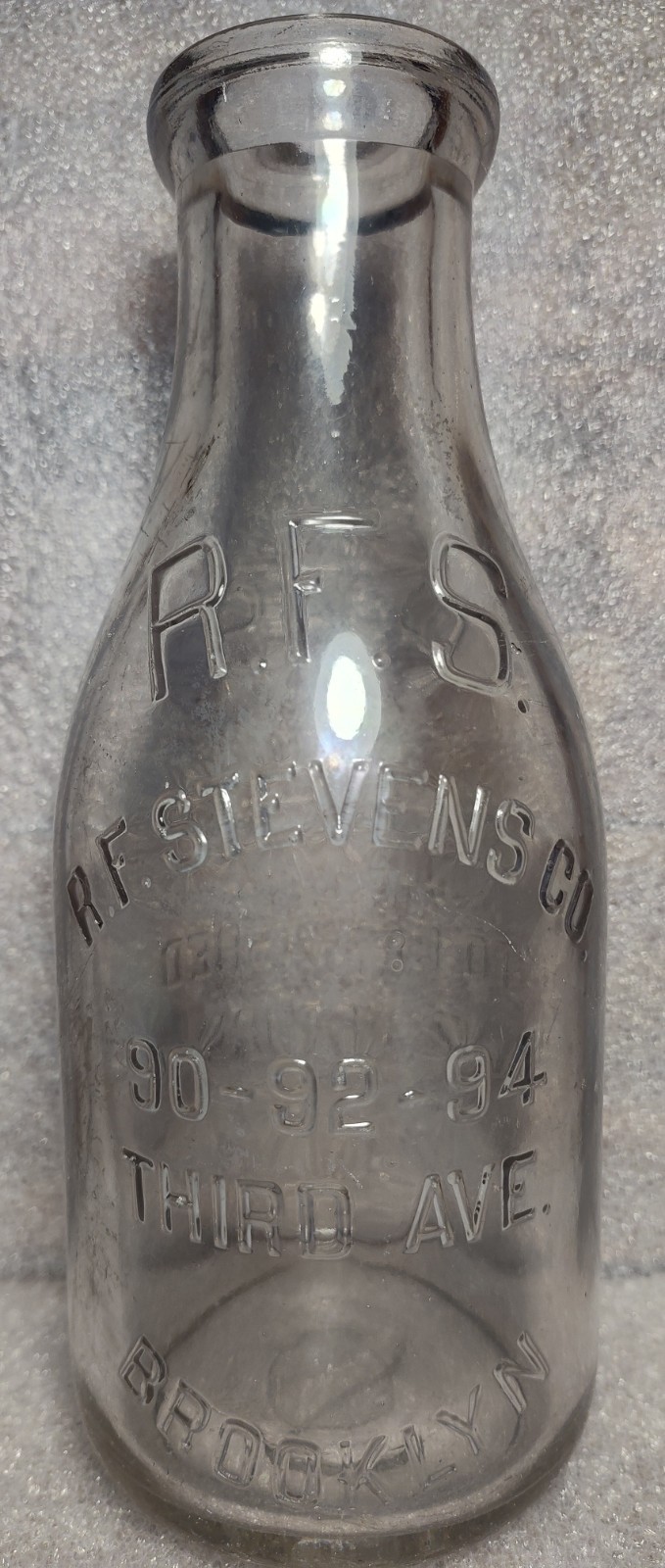 🔥 Antique Milk Bottle R.F. Stevens Co. Brooklyn, NY Quart E 4-EMPIRE 1906-1914 🔥 Antique Milk Bottle R.F. Stevens Co. Brooklyn, NY Quart E 4-EMPIRE 1906-1914