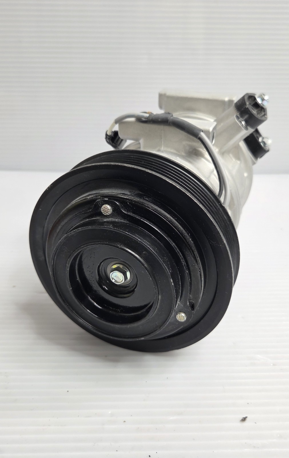 Genuine UAC A/C Compressor -- UAC 10SR17C Compressor Assembly CO 10840C