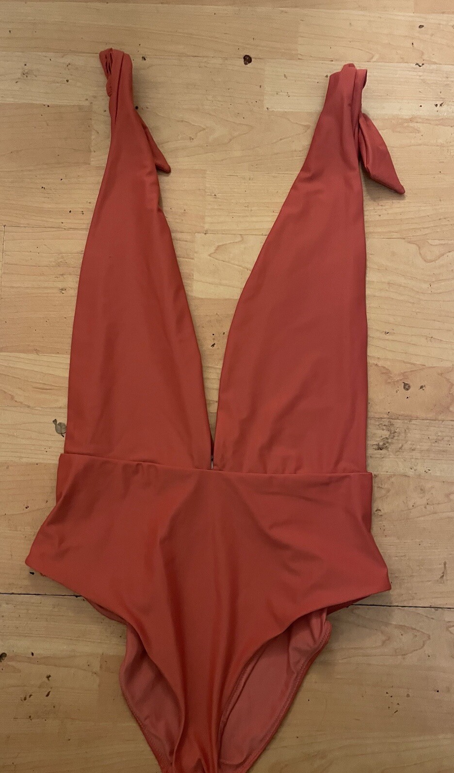 NEW AERIE Burnt Orange One Piece Swimsuit Size L Women Deep Plunge Bows M14 NEW AERIE Burnt Orange One Piece Swimsuit Size L Women Deep Plunge Bows M14