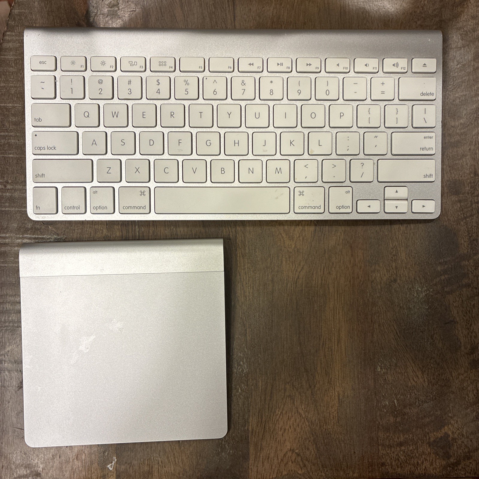 Apple Wireless Keyboard + Magic Trackpad Bundle, Multi-Touch, Silver Apple Wireless Keyboard + Magic Trackpad Bundle, Multi-Touch, Silver