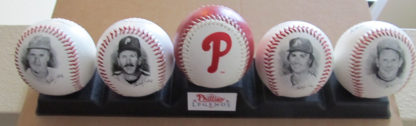 1995 Burger King Philadelphia Phillies Fotoball Set of 5 Baseball with Stand