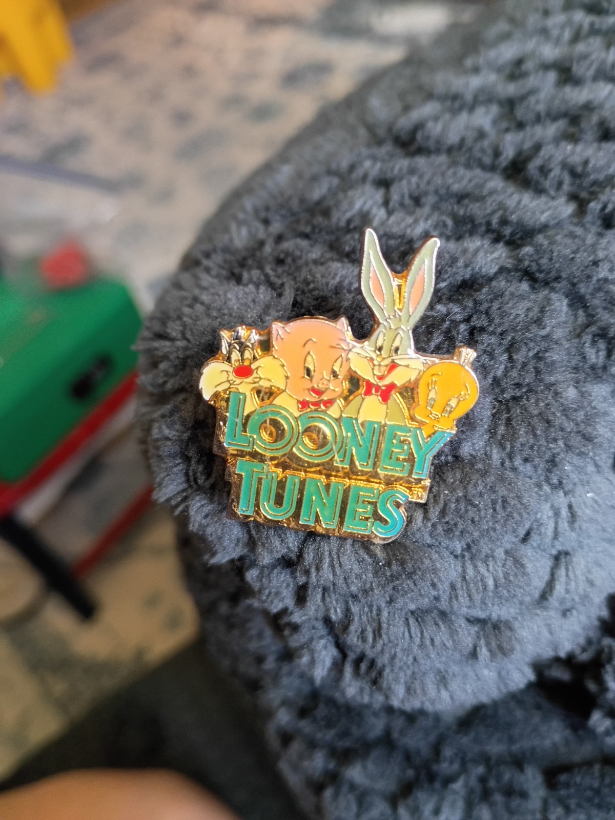 Vintage 1990 Looney Tunes Pin, Warner Bros Vintage 1990 Looney Tunes Pin, Warner Bros