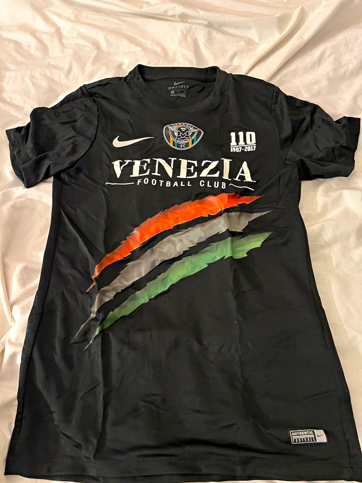 Nike Dri-FIT Venezia FC Men’s Black Soccer Jersey Shirt Sz S Nike Dri-FIT Venezia FC Men’s Black Soccer Jersey Shirt Sz S