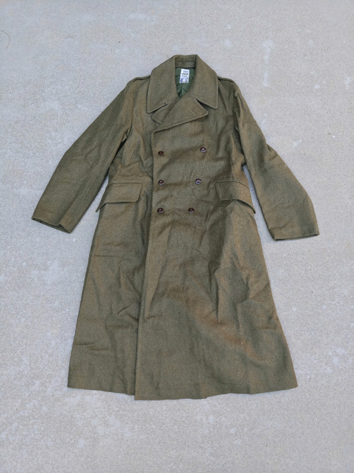 ORIGINAL BRITISH/AUSTRALIAN ARMY DUNLOP KHAKI OVERCOAT DATED 1966 ORIGINAL BRITISH/AUSTRALIAN ARMY DUNLOP KHAKI OVERCOAT DATED 1966