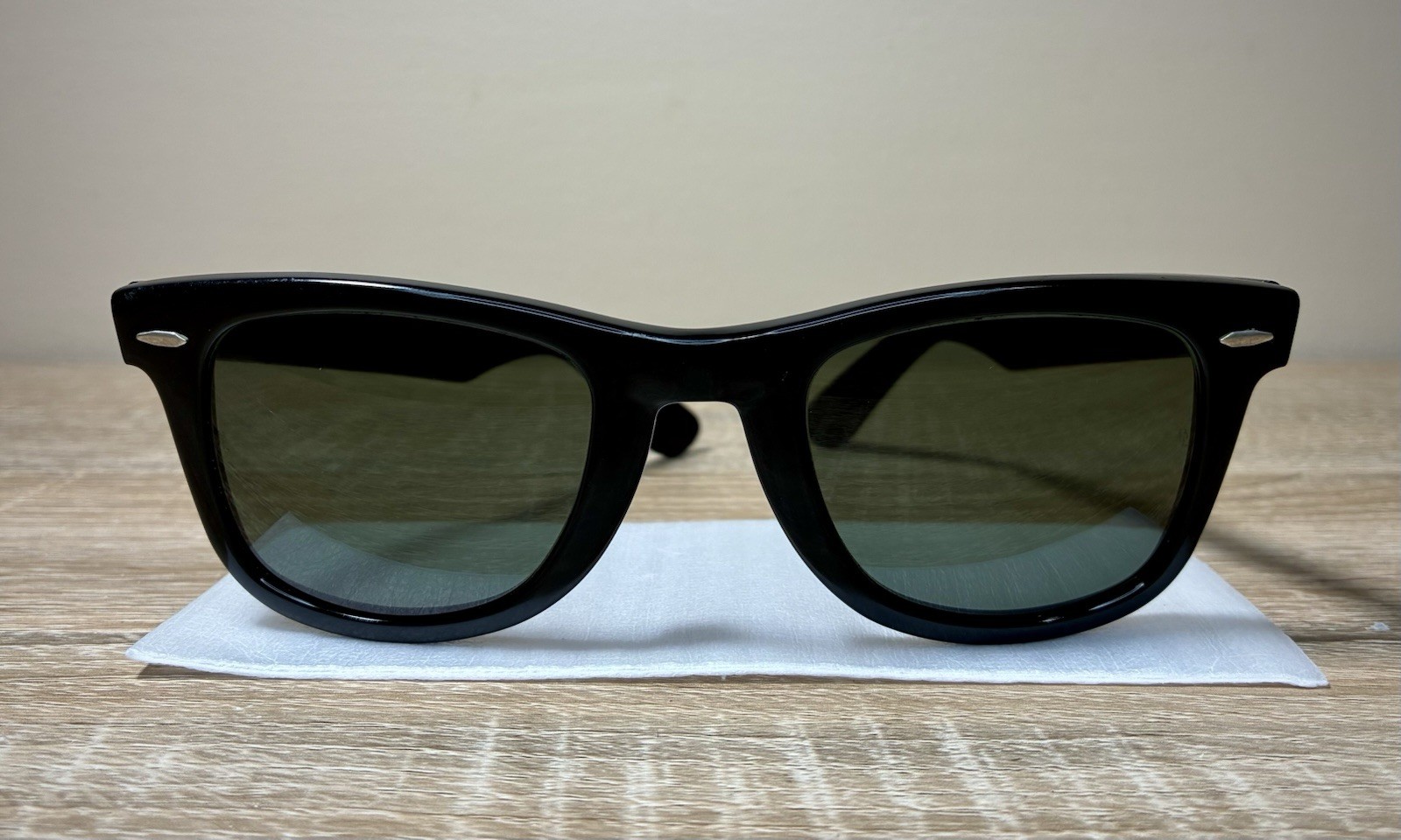 VINTAGE B&L RAY-BAN L2009 BLACK ACETATE G15 GLASS LENS WAYFARERS 5024 SUNGLASSES