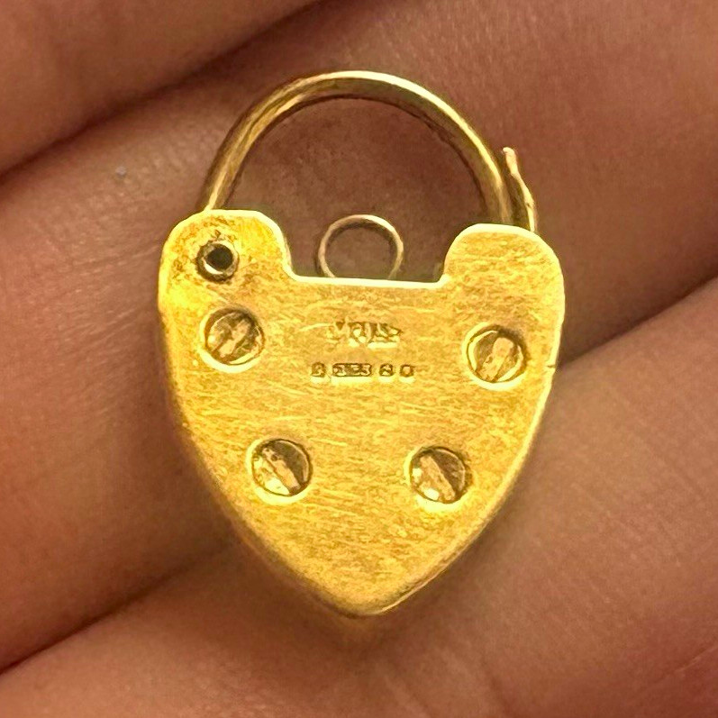 Vintage 9ct Gold Heart Padlock Clasp Charm Hallmarked 375 Estate Jewelry