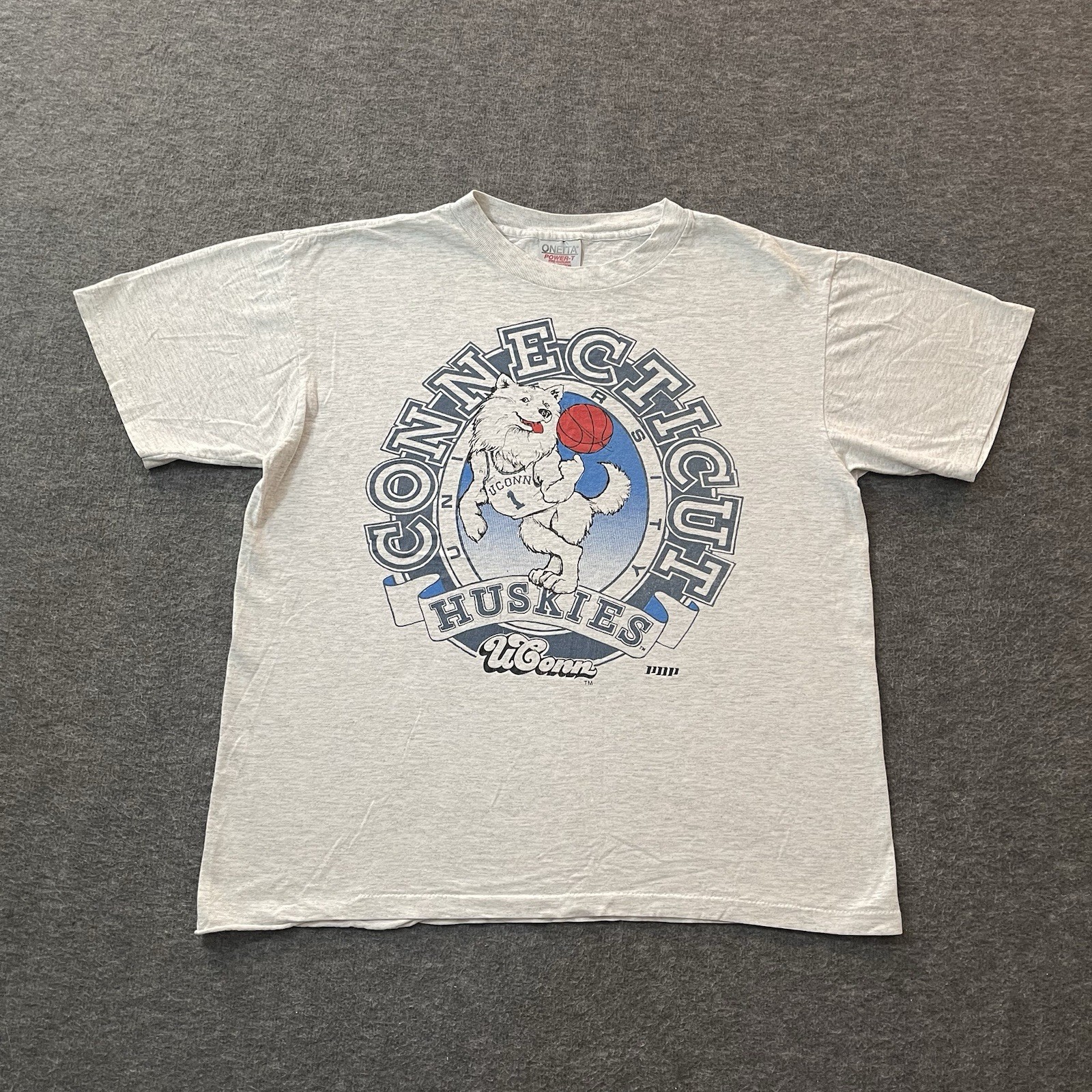 Vtg UConn Huskies T Shirt Men’s Large Gray Connecticut Mascot 90s Vtg UConn Huskies T Shirt Men’s Large Gray Connecticut Mascot 90s
