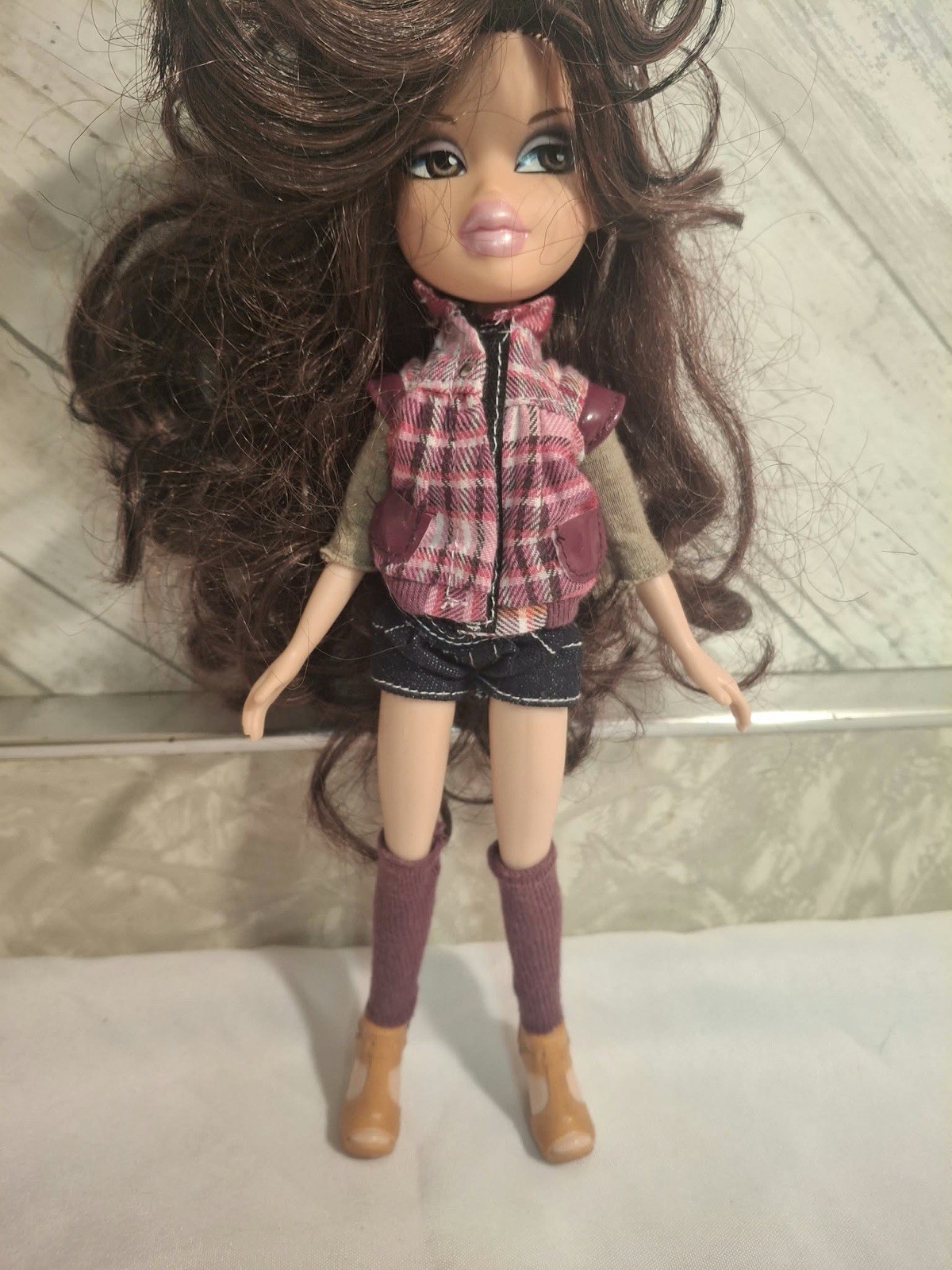Vintage 2001 MGA Bratz Yasmin Doll Long Brown Hair Plaid Vest Outfit Denim Vintage 2001 MGA Bratz Yasmin Doll Long Brown Hair Plaid Vest Outfit Denim