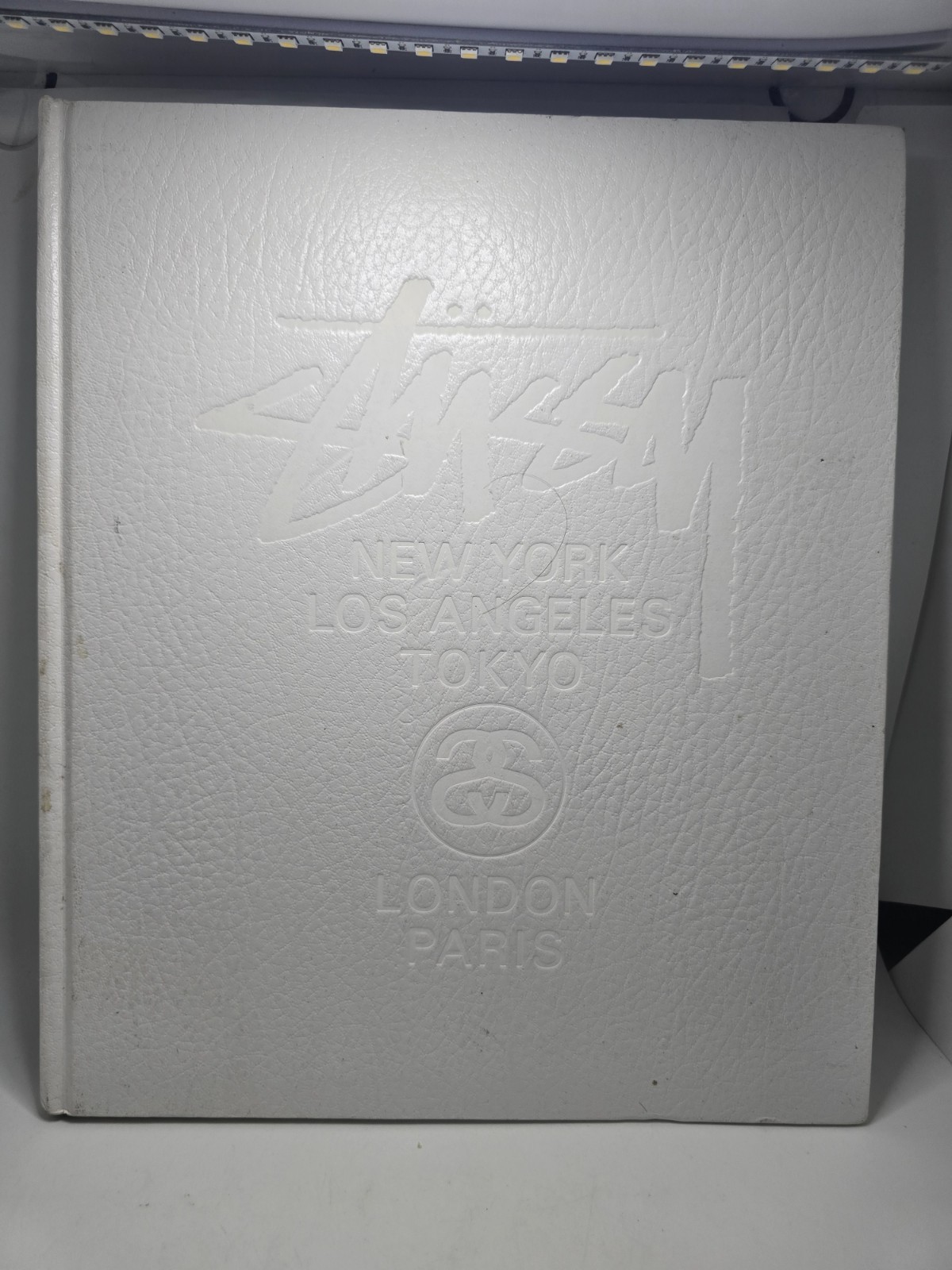 Stussy World Tour 2006 Book Limited Edition Catalog w/ DVD Stussy World Tour 2006 Book Limited Edition Catalog w/ DVD