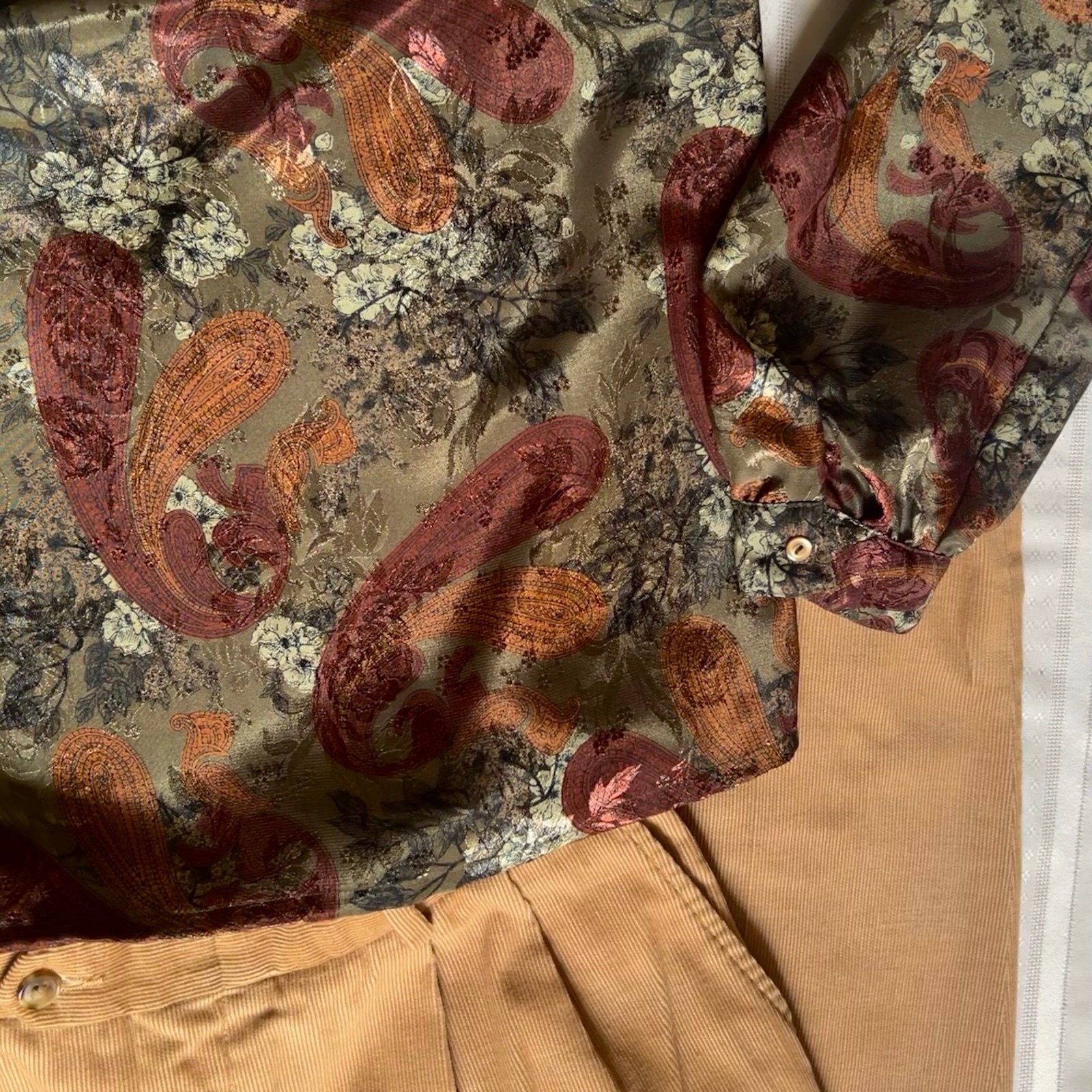 Drapey Boho Earth Tones Paisley Metallic Top Vintage Drapey Boho Earth Tones Paisley Metallic Top Vintage