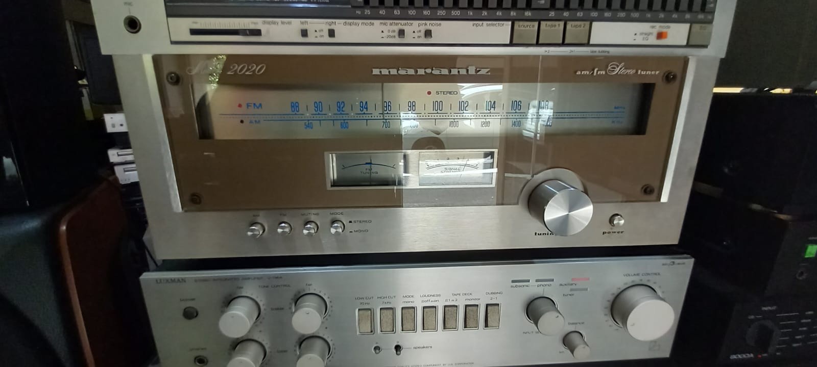 Marantz Model 2020 Am/Fm Stereo Tuner
