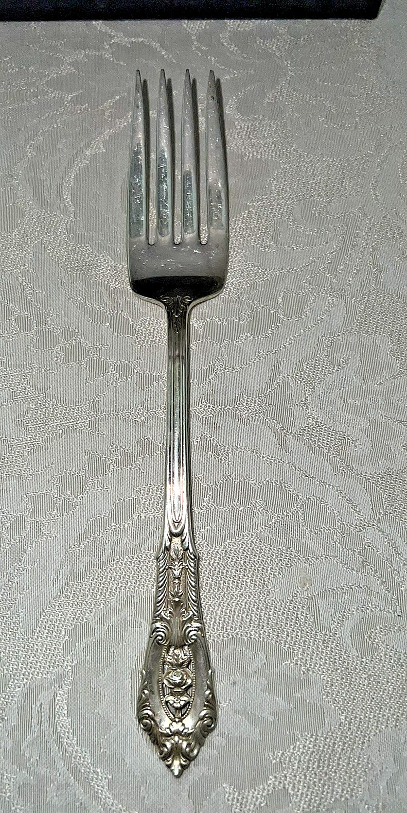 Wallace Sterling Silver Rose Point Serving Meat Fork 8”, 72 grams see photos