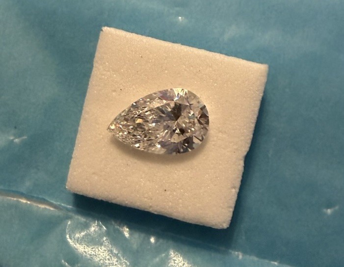 IGI Lab-Grown Diamond Loose - Pear 1.59 Carat - F VS2 Excellent Cut 10.12x6.46