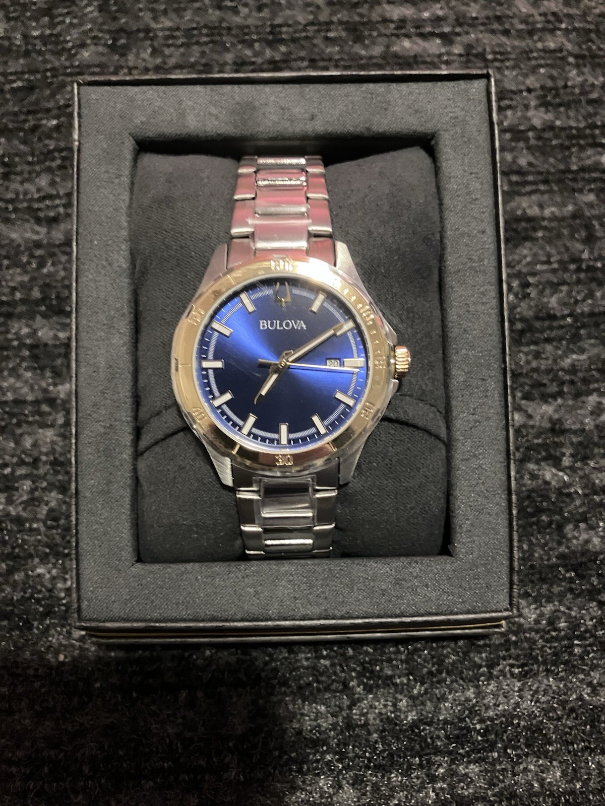Bulova Men's Quartz Blue Dial Date Two-Tone SS Bracelet Watch w/ Box Bulova Men's Quartz Blue Dial Date Two-Tone SS Bracelet Watch w/ Box