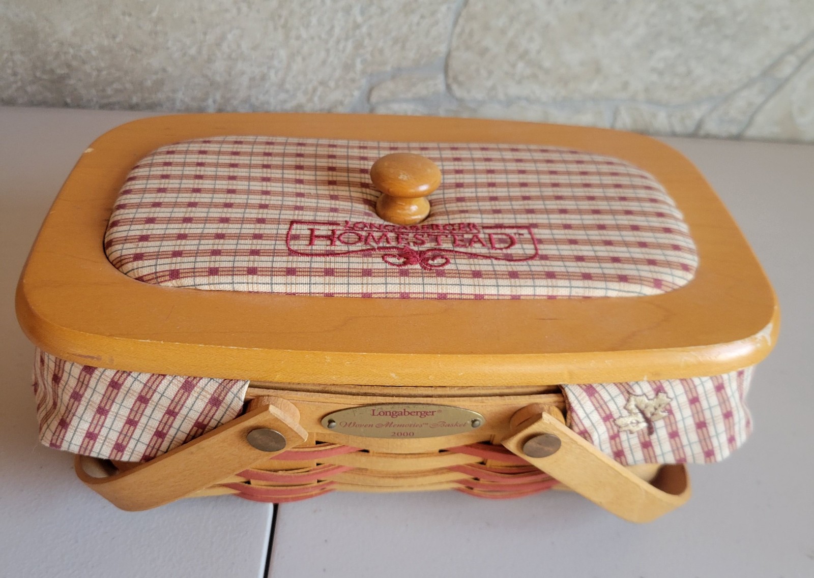 Longaberger 2000  Woven Memories 2000 Protector, Unique Lid with matching liner