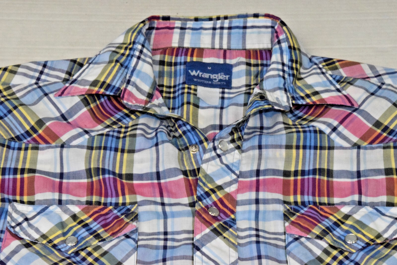 Vintage 90s Wrangler Plaid Pearl Snap Western Size M Ultra Thin Pink Blue