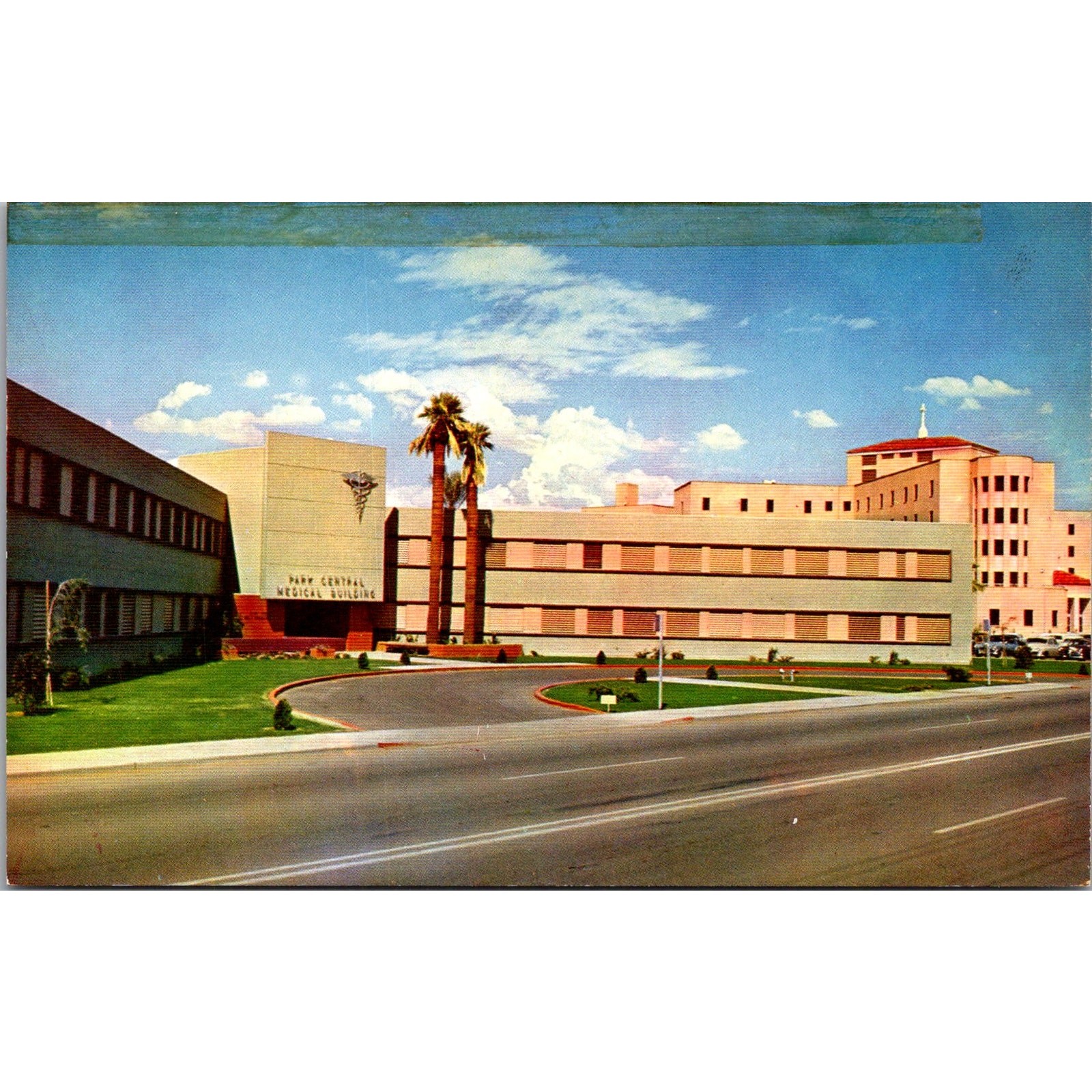 Park Central Medical Bldg Unique Doctors HQ Phoenix AZ Vintage Postcard SP8-16 Park Central Medical Bldg Unique Doctors HQ Phoenix AZ Vintage Postcard SP8-16