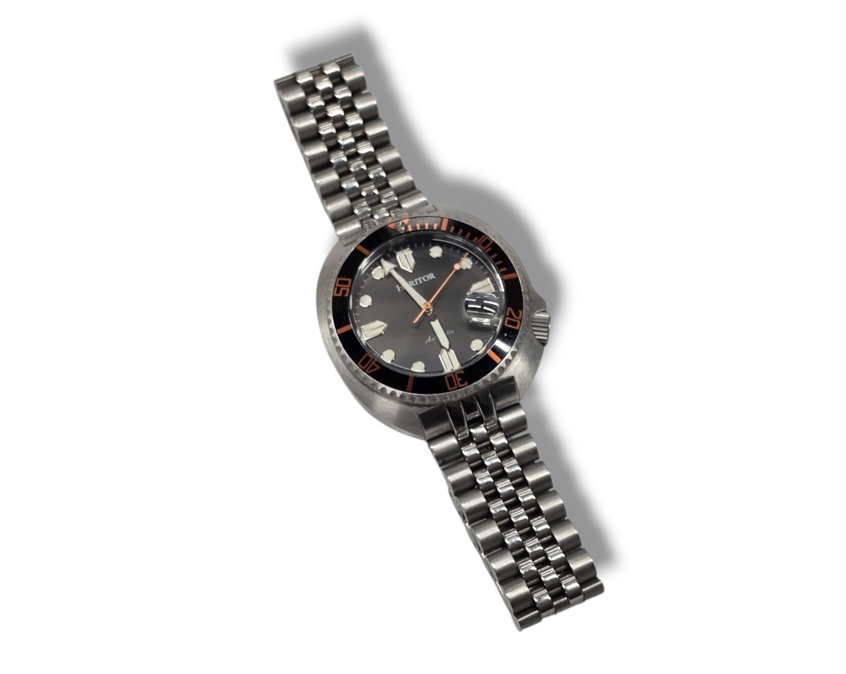 Heritor Automatic Men\'s Diver Watch Black/Orange Dial 20 ATM Date Exhibition