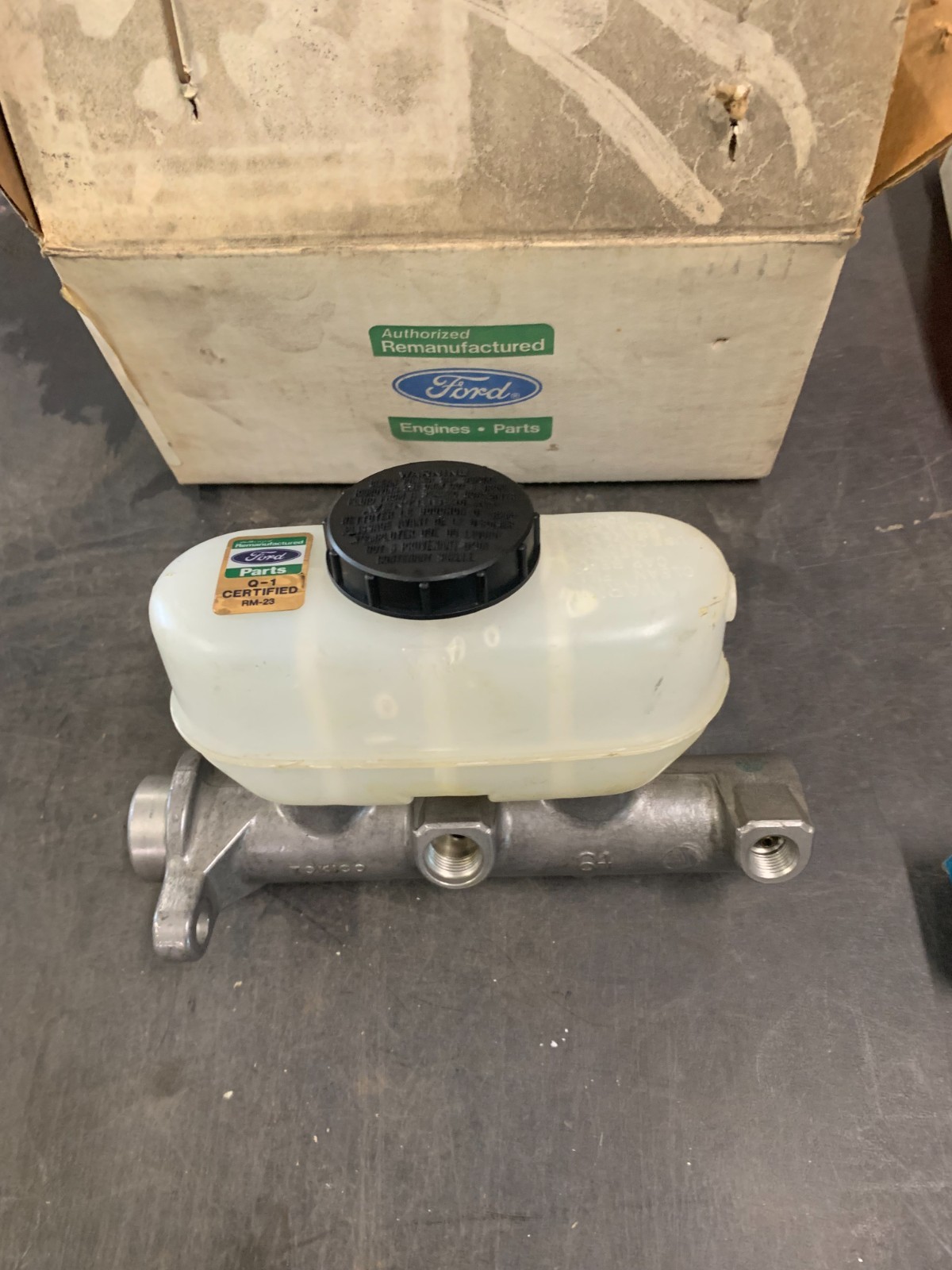 NOS Ford Rebuilt Master Cylinder 1990-1995 F250 Truck F4TZ-2140-GX NOS Ford Rebuilt Master Cylinder 1990-1995 F250 Truck F4TZ-2140-GX