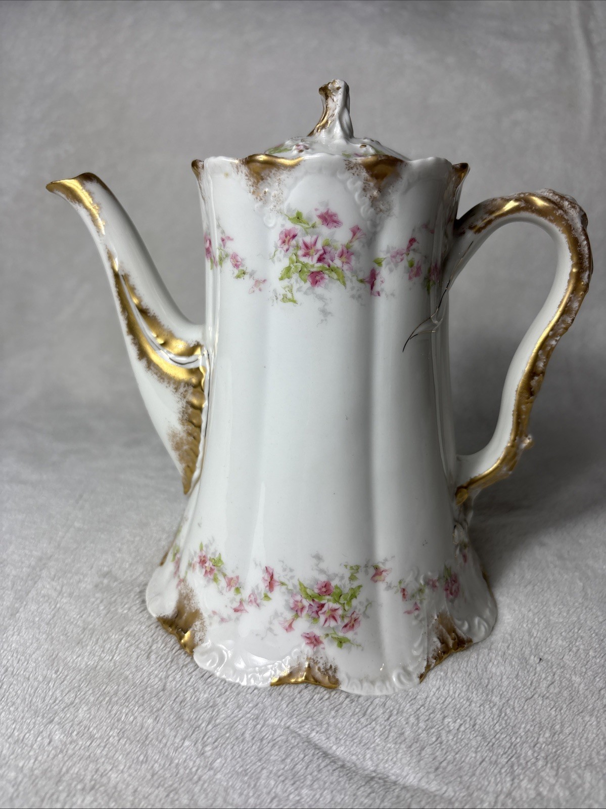 Antique Theodore Haviland Limoges France Coffee Pot Pink Floral Gold Trim Antique Theodore Haviland Limoges France Coffee Pot Pink Floral Gold Trim