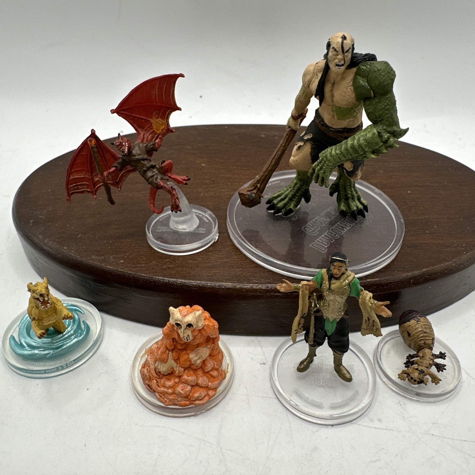 Dungeons & Dragons D&D Miniatures Lot of 6 WizKids Prepaint Icons of the Realms