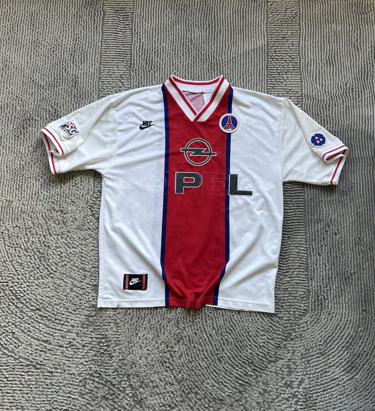 Vintage 1995 1996 PSG Paris Saint-Germain Away Shirt Nike Opel Jersey Size L Vintage 1995 1996 PSG Paris Saint-Germain Away Shirt Nike Opel Jersey Size L