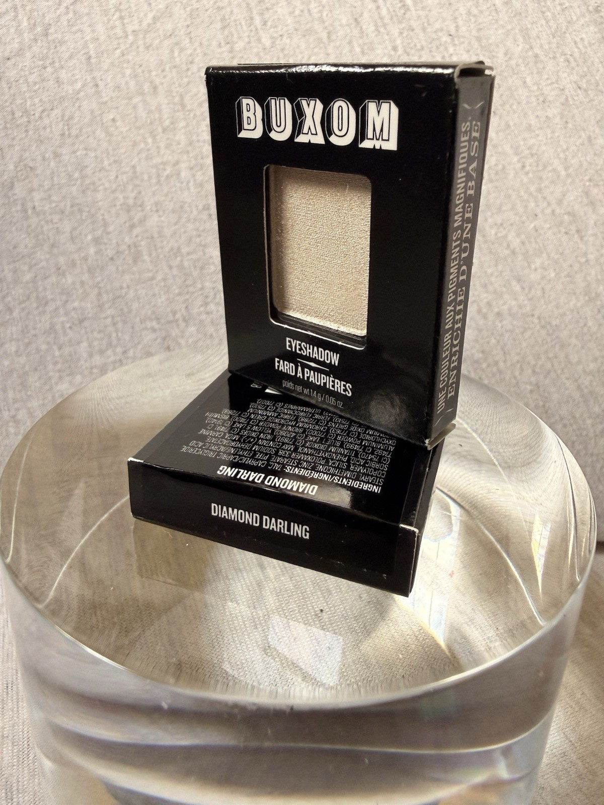 1 x Buxom Diamond Darling Single Eyeshadow Refill 1 x Buxom Diamond Darling Single Eyeshadow Refill