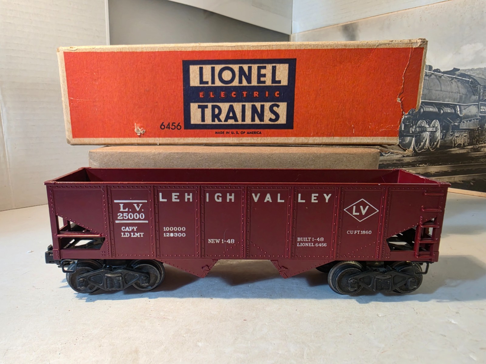 Vintage 1948 Lionel Post War 6456 Maroon Lehigh Valley Hopper w/OB Vintage 1948 Lionel Post War 6456 Maroon Lehigh Valley Hopper w/OB