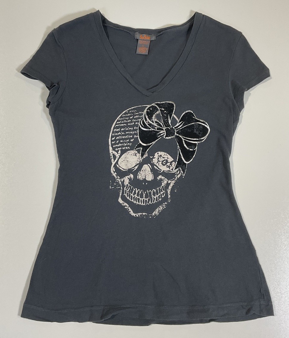 Y2K Skull Bow Babydoll T Shirt Sz M/L Felt Goth Grunge SoSik Y2K Skull Bow Babydoll T Shirt Sz M/L Felt Goth Grunge SoSik