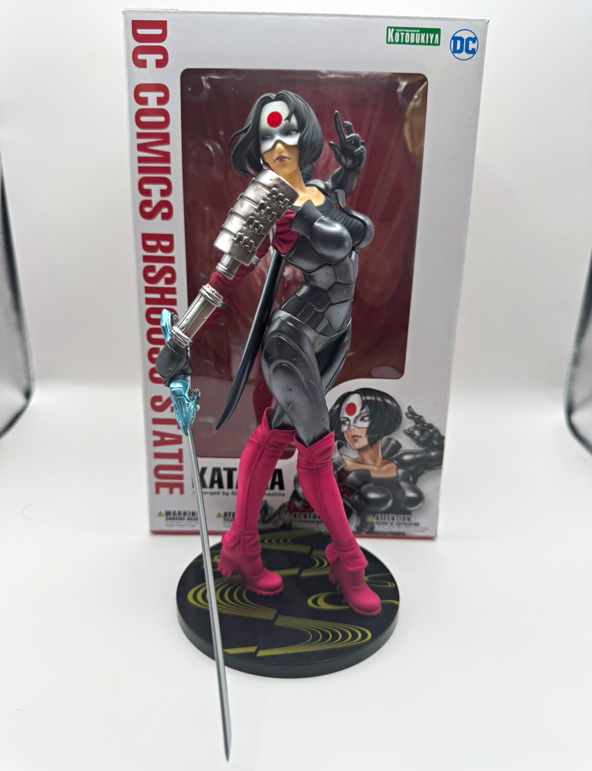 Kotobukiya DC Comics Bishoujo Katana Statue w/ Interchangeable Face Part