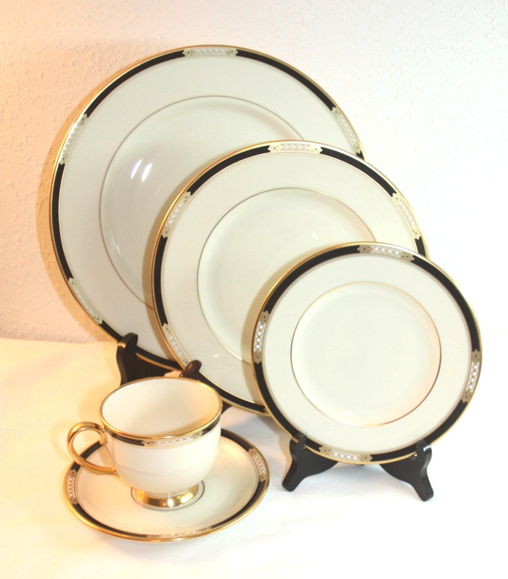 Lenox Hancock Presidential Collection - 5 Piece Place Setting Lenox Hancock Presidential Collection - 5 Piece Place Setting