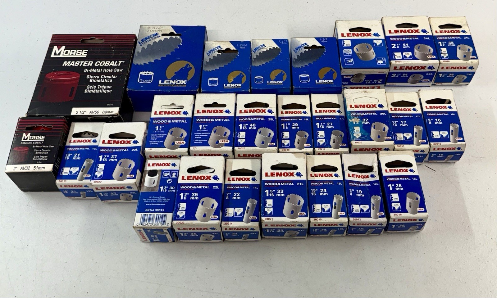 Lenox Hole Saw Bits Wood & Metal Lot Of 26 Unused In Box *BRAND NEW* Lenox Hole Saw Bits Wood & Metal Lot Of 26 Unused In Box *BRAND NEW*