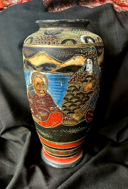Antique Japanese Satsuma Style Hand Painted Moriage Porcelain Vase - 13\