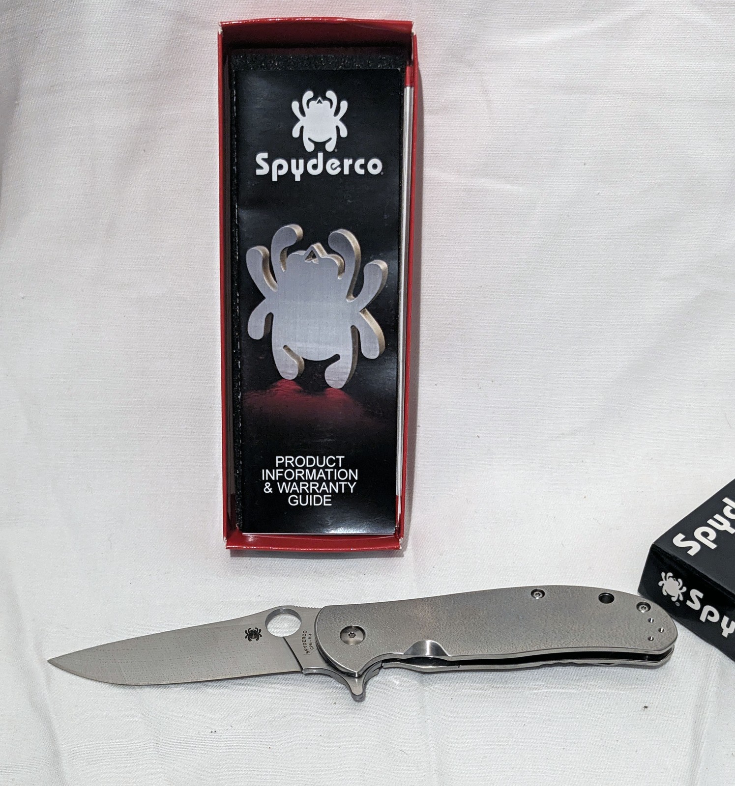 Spyderco Advocate Gayle Bradley Pocket Knife - C214TIP - NEW Spyderco Advocate Gayle Bradley Pocket Knife - C214TIP - NEW